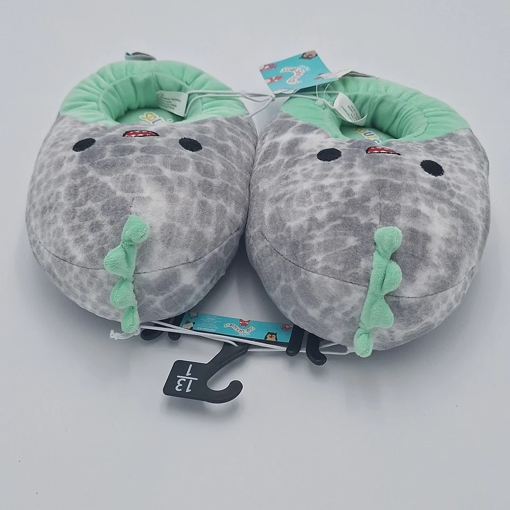 Squishmallows Gray and Green Slippers Kids Size 13/1 NEW
